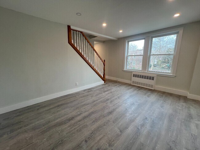 Photo - Lovely 2 Bed 2 Bath Gardens House w Terrace