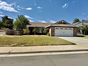 Building Photo - 13729 Basswood Dr