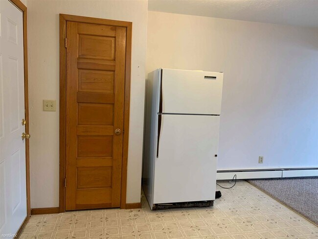 Building Photo - Studio, 1 bath Apartment - 1103 N 3rd St #5