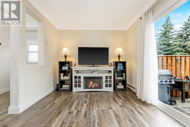 Building Photo - 278-278 Wilson Dr