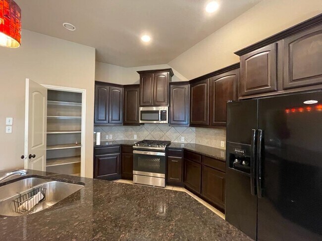 Foto del edificio - Aqua Falls, Missouri City, TX 77459 - 4 BR 2 BA single-family home