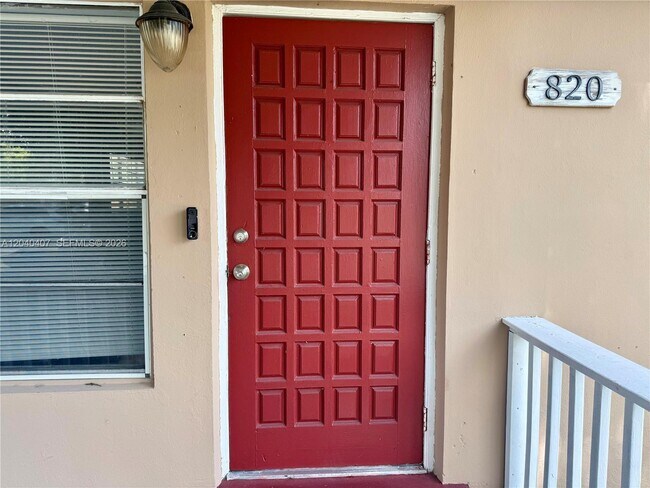 Foto del edificio - 820 NW 4th Ave