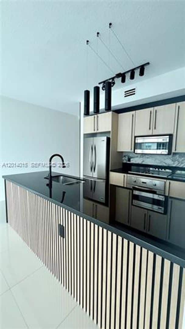 Photo - 79 SW 12th St Apartment