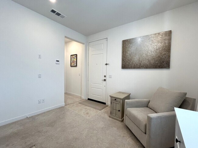 Foto del edificio - 16782 Tulip Tree St