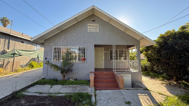 Photo - 1542 Ricardo St House