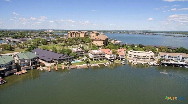 Foto del edificio - 104 Cove E