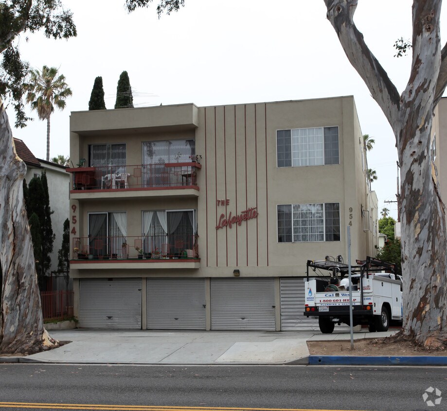 Foto principal - 954 7th St