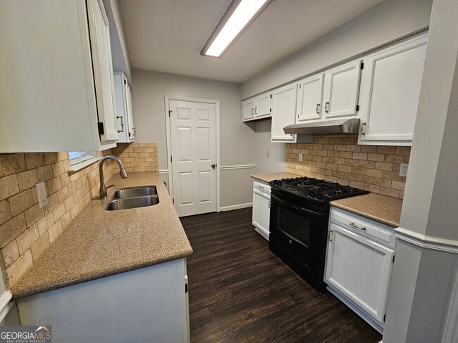 Foto del edificio - 40 Peachtree Way