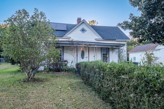 Foto del edificio - Updated 2-Bedroom, 2-Bath Home!