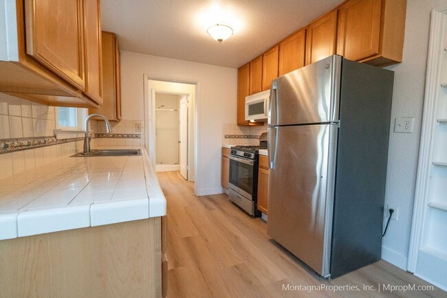 Building Photo - Amazing Downtown Campbell Location - Private Backyard!