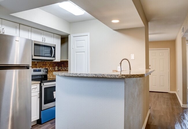 Building Photo - 9020 Grannis St