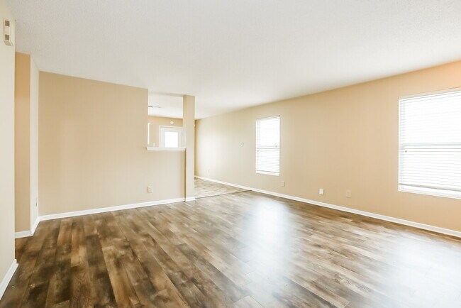 Foto del edificio - 8607 Bluff Point Dr