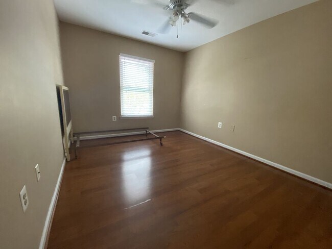 Foto del edificio - 18411 Guildberry Dr