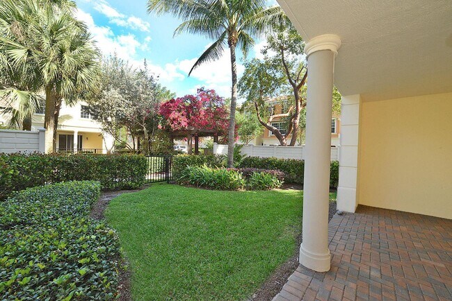 Building Photo - 5510 NE Trieste Terrace