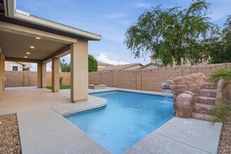 Building Photo - 23111 Via Del Oro