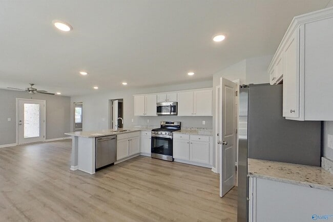 Building Photo - 101 Denise Dr