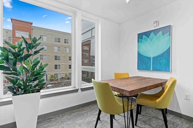 Building Photo - mn215