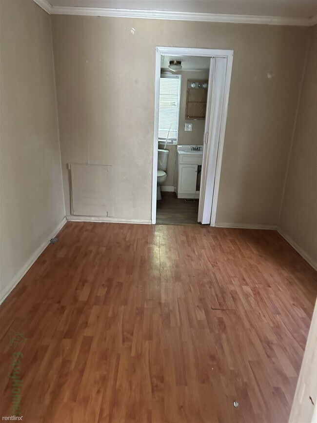 Foto del edificio - 1 br, 1 bath House - 619 Northeast Rock Is...