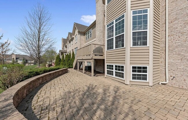 Building Photo - 541 Bridgestone Ct