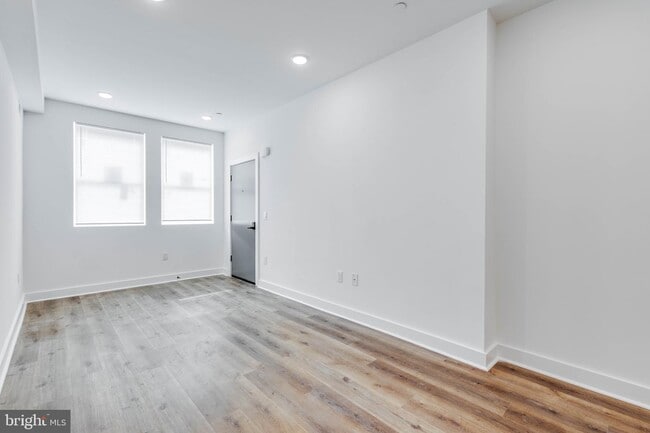 Building Photo - 2528 N 11th St