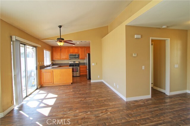 Foto del edificio - 7817 Village Lakes Rd