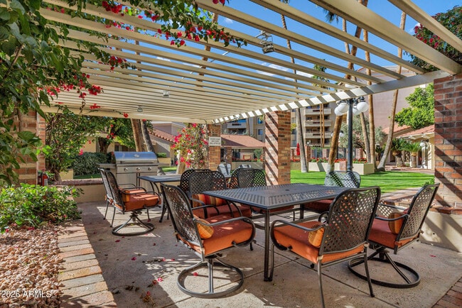 Foto del edificio - 4200 N Miller Rd