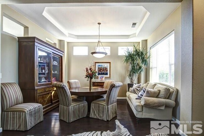 Building Photo - 2135 Kingman Ct
