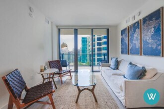 Building Photo - 121 NE 34th St Building Photo - 121 NE 34th St