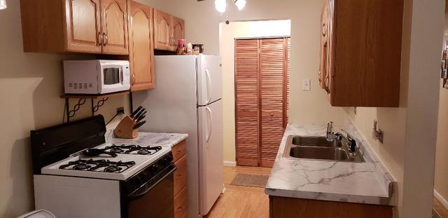 Building Photo - 8000 Archer Ave