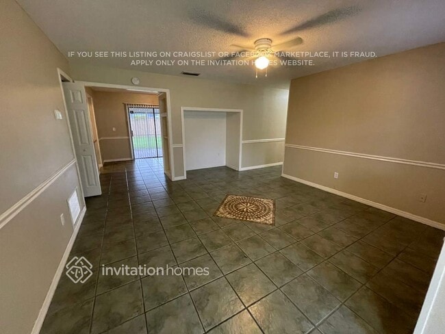 Building Photo - 3816 Southview Dr