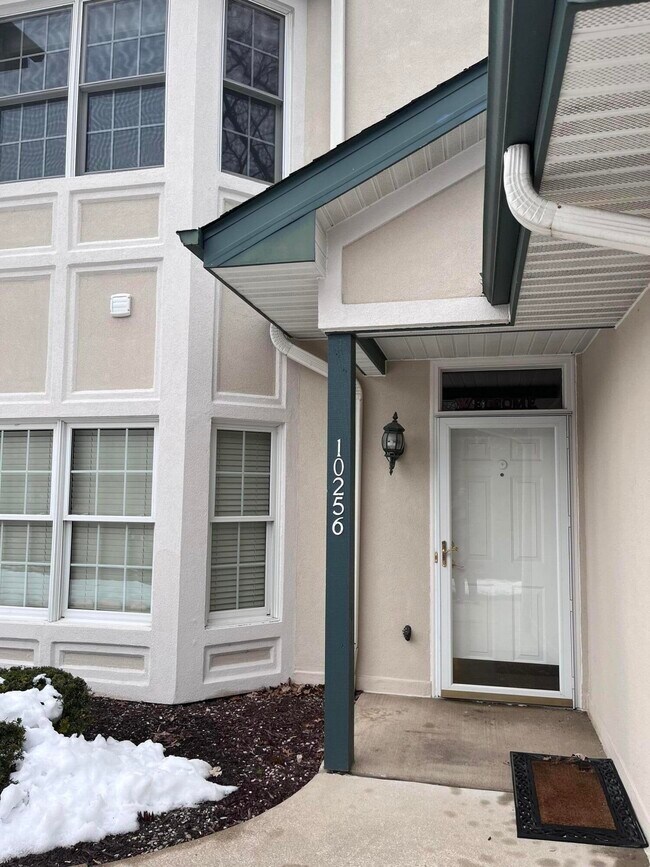 Foto del edificio - 10256 W Deerwood Ln