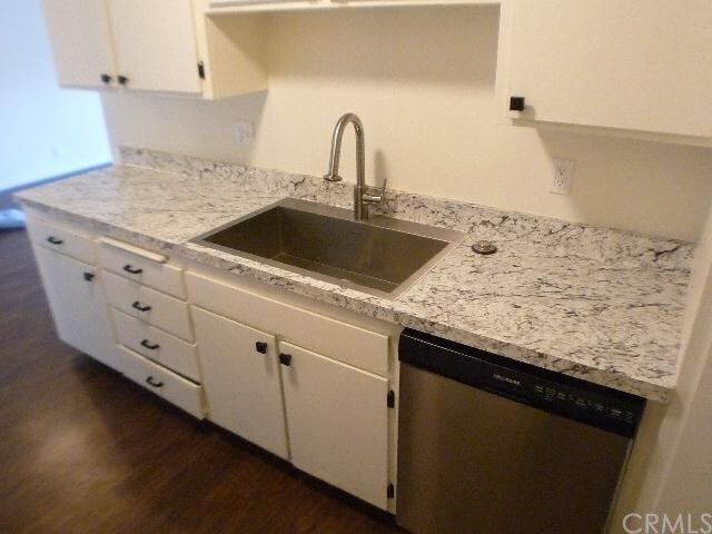 Building Photo - 3565 Linden Ave