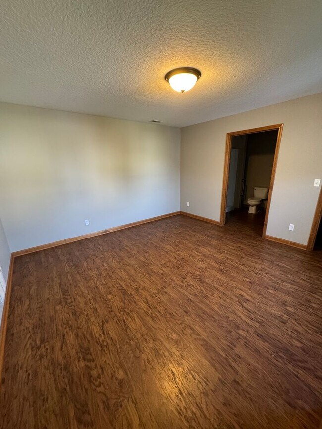 Foto del edificio - 12425 Butterbrook Ln