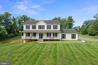 Building Photo - 267 Shenandoah River Ln
