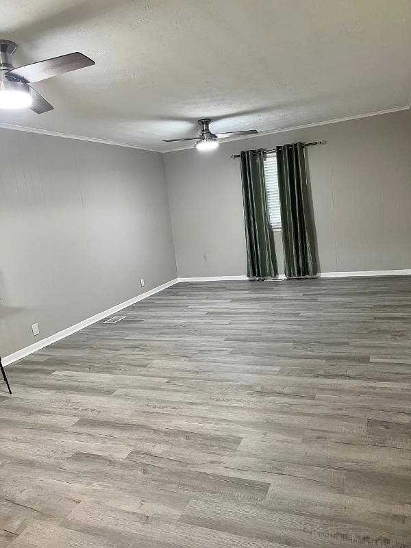 Photo - 958 Effie Rd House