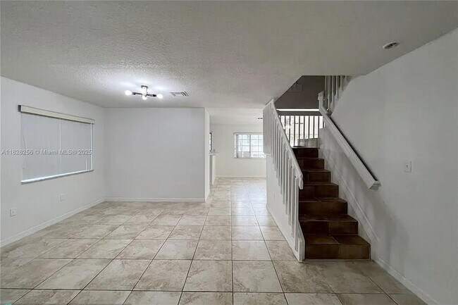 Foto del edificio - 13990 SW 260th St