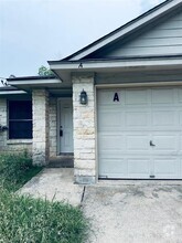 Building Photo - 1301 Armadillo Rd