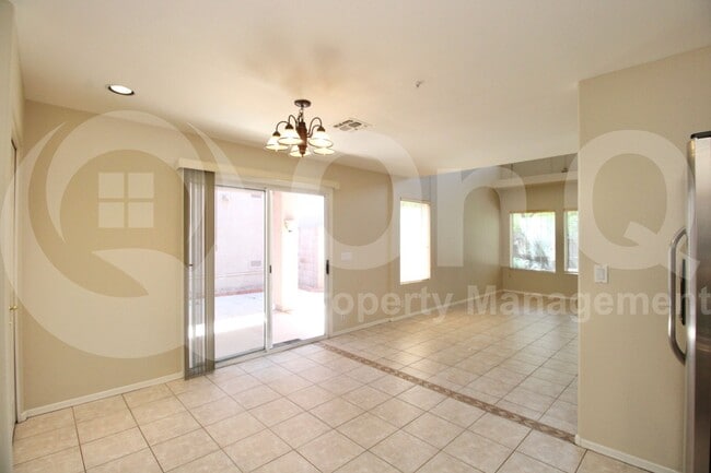 Building Photo - 7650 E Williams Dr