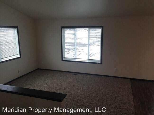 Foto del edificio - 3 br, 3 bath House - 6221 61st Ave S