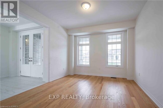 Building Photo - 28 SUMMER BREEZE Dr