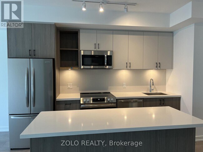 Building Photo - 333 Sunseeker Ave