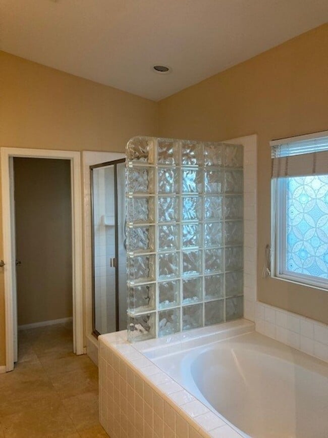 Foto del edificio - Upstairs Townhome in Coronado!