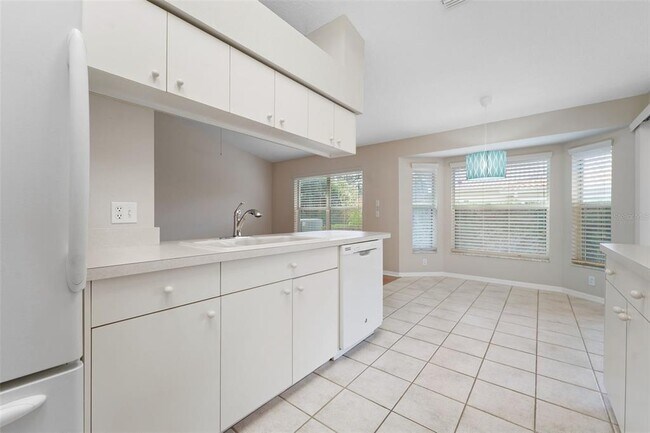 Foto del edificio - 1031 Almondwood Dr
