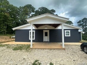Building Photo - 2109 US-82