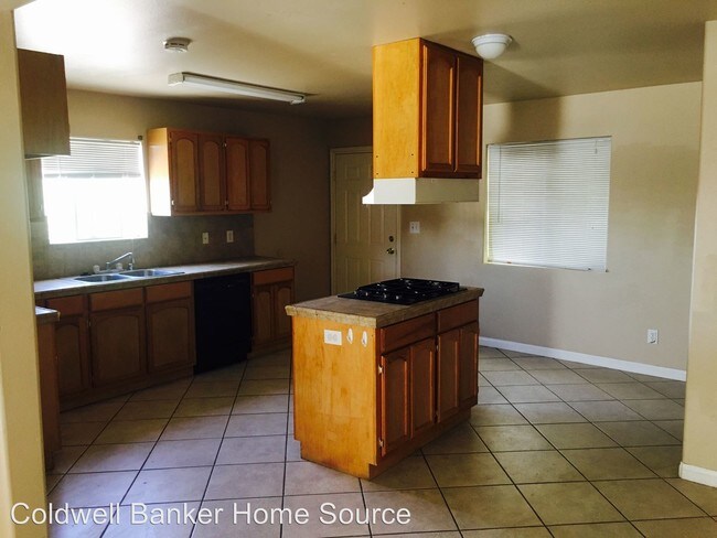 Foto del edificio - 3 br, 2 bath House - 25535 Jasper Rd.