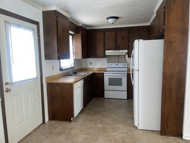 Foto del edificio - "Charming 3-Bedroom Sanctuary with 2 Full Baths in Prime Simpsonville Location!"