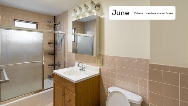 Foto del edificio - Room in Shared 5 bed/1 bath home in Somerville