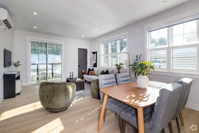 1BR, 1BA - 869SF - Living Room - 100 Plank