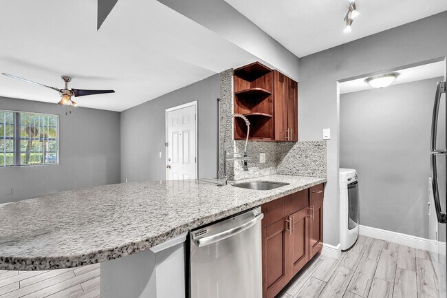 Foto del edificio - 1263 SW 46th Ave