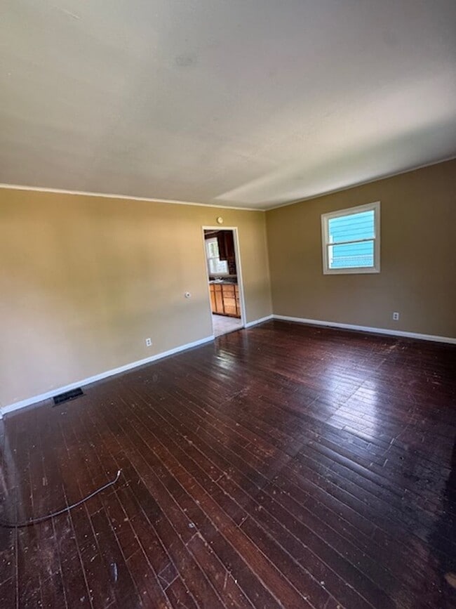 Building Photo - 4625 Spatz Ave